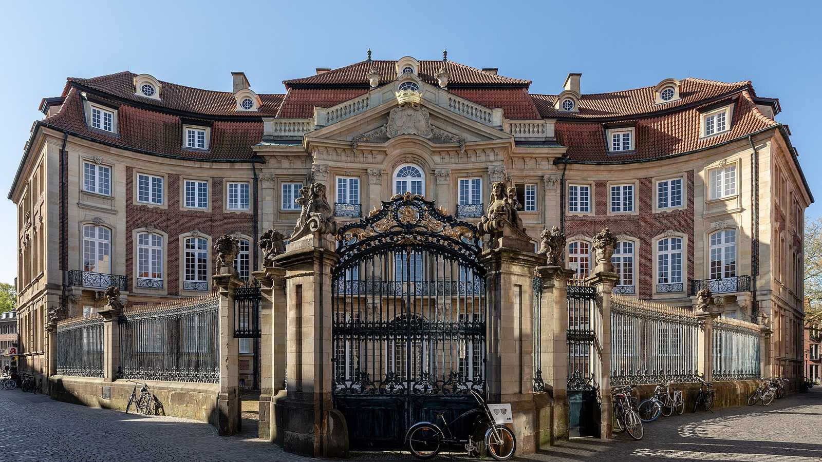 Erbdrostenhof vs. Schloss Buldern: Vergleich der Daten